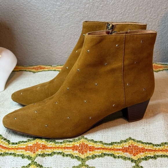 The Bea Boot in Embroidered Suede - Picture 3 of 12